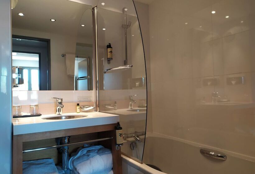 ホテル Best Western Premier Hôtel Du Vieux Port