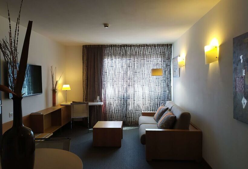 ホテル Best Western Premier Hôtel Du Vieux Port