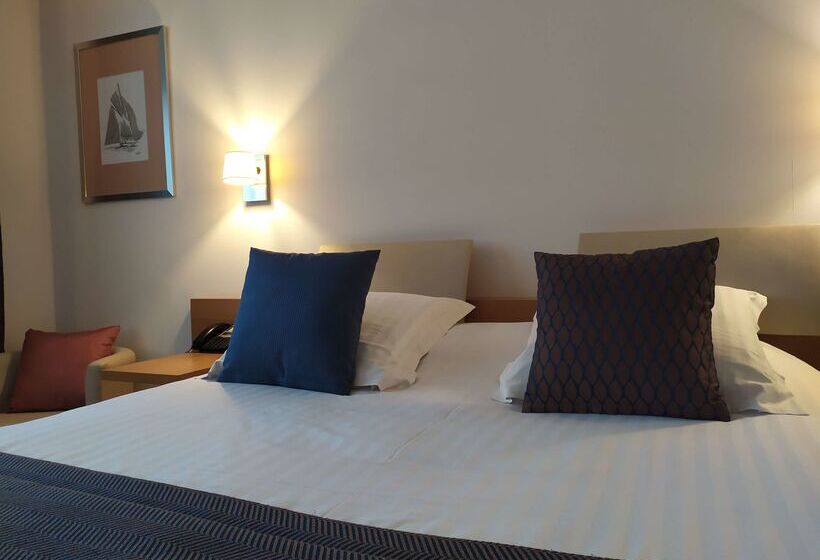 ホテル Best Western Premier Hôtel Du Vieux Port