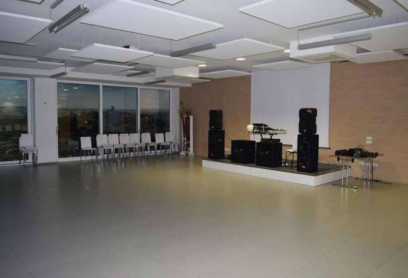 Отель Blu Arena