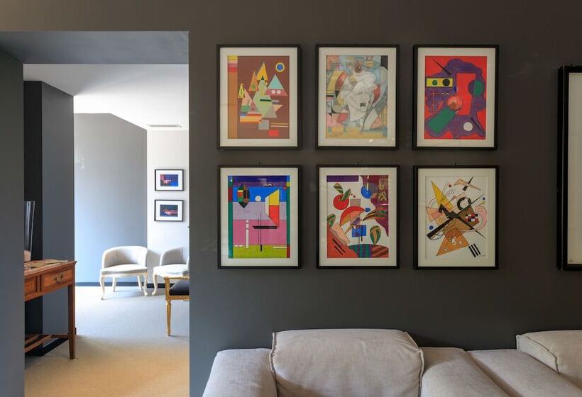 Brianteo Hotel And Restaurant