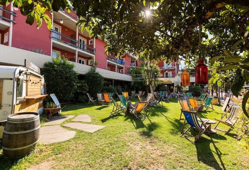 هتل Brione Green Resort