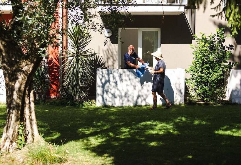 בית מלון כפרי Brione Green Resort