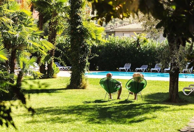 בית מלון כפרי Brione Green Resort