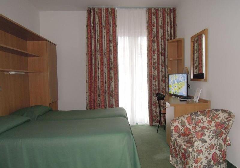 هتل Brione Green Resort