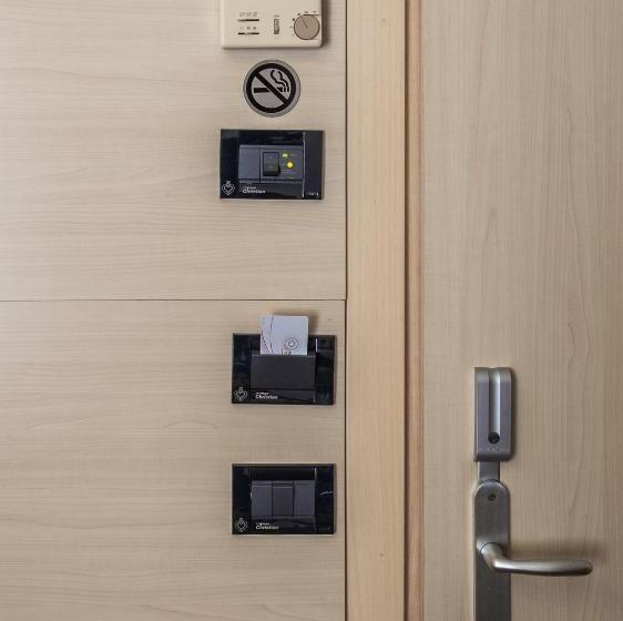 Отель Christian