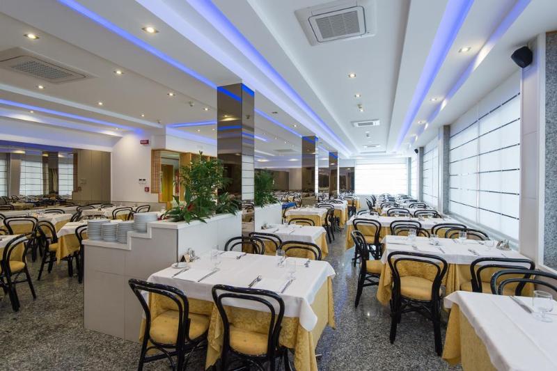 Отель Christian