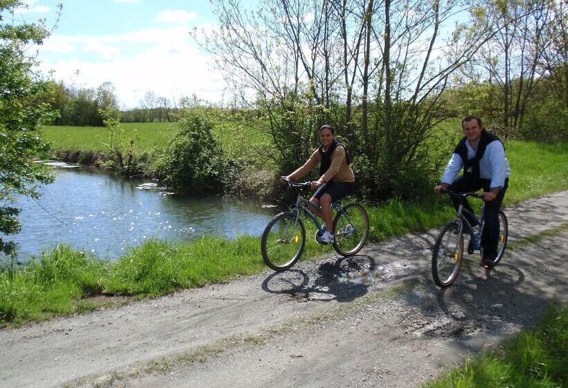 호텔 Château De L Abbaye   Teritoria