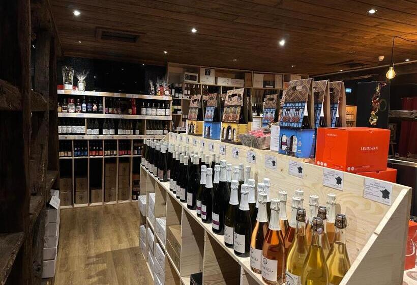 Отель Colmar Vignes Eguisheim