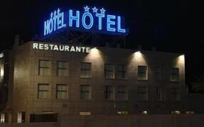 فندق Cuatro Hermanas