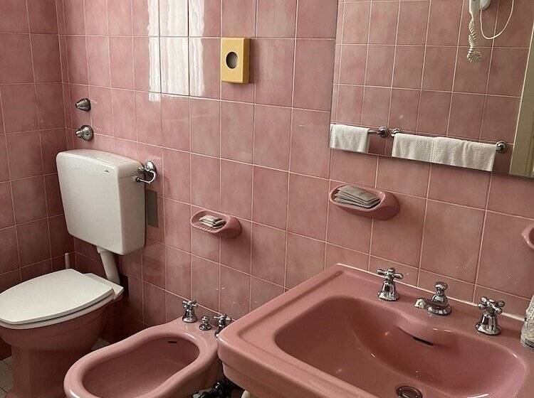 ホテル Deanna Golf