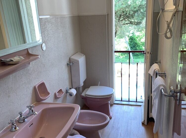 ホテル Deanna Golf