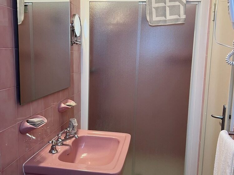 ホテル Deanna Golf