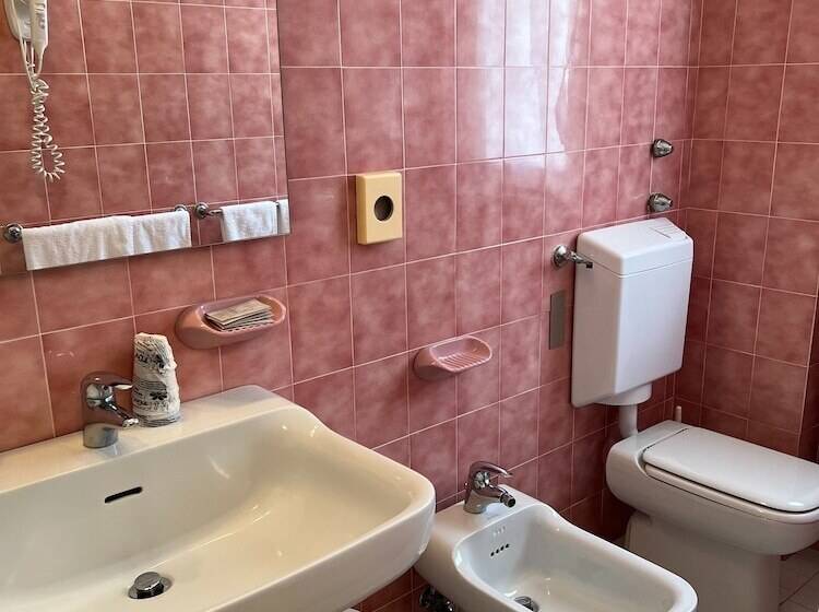 ホテル Deanna Golf