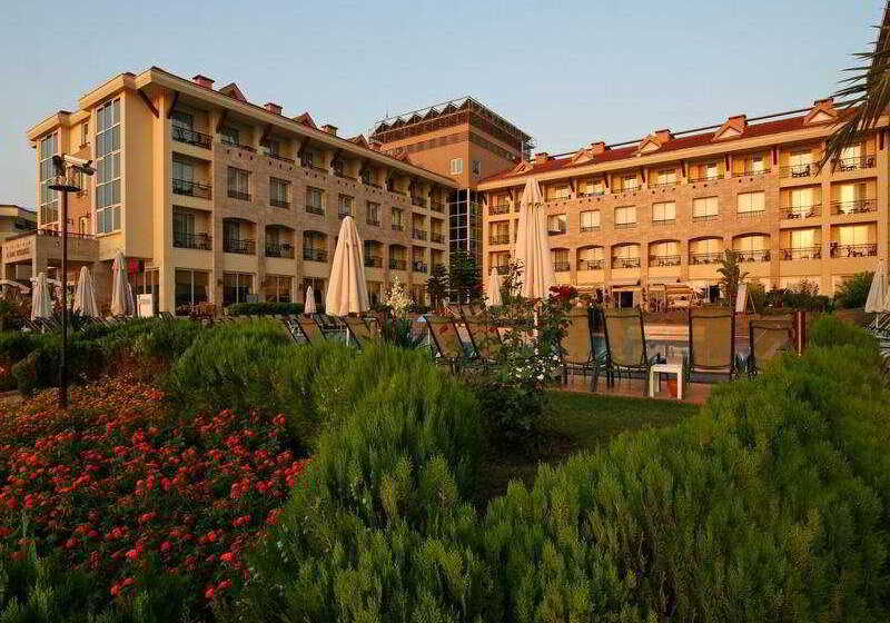 ホテル Fame Residence Kemer & Spa