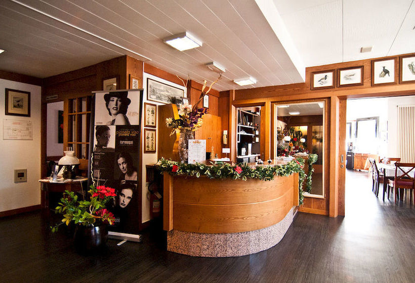 בית מלון כפרי Flora