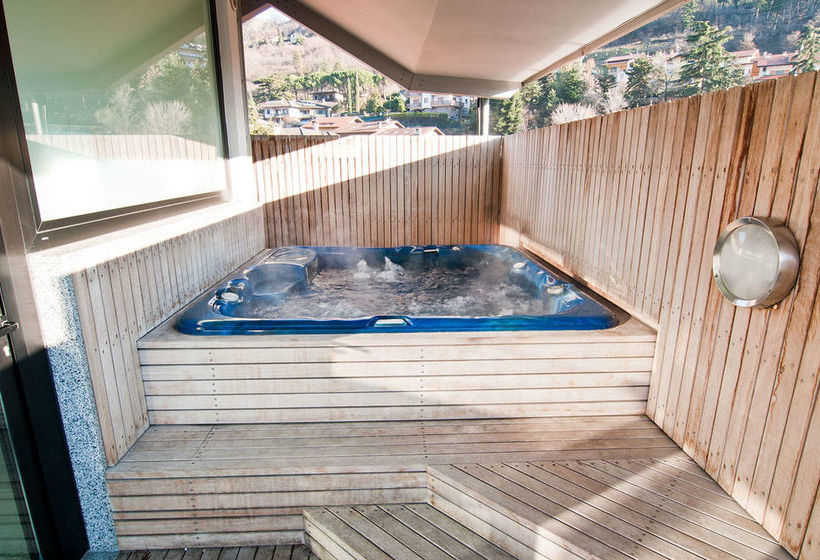 בית מלון כפרי Flora