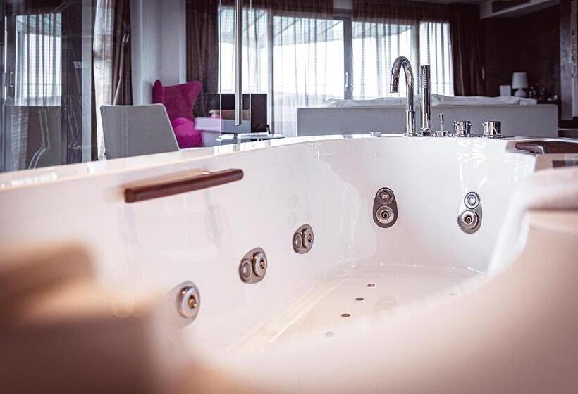 בית מלון כפרי For You