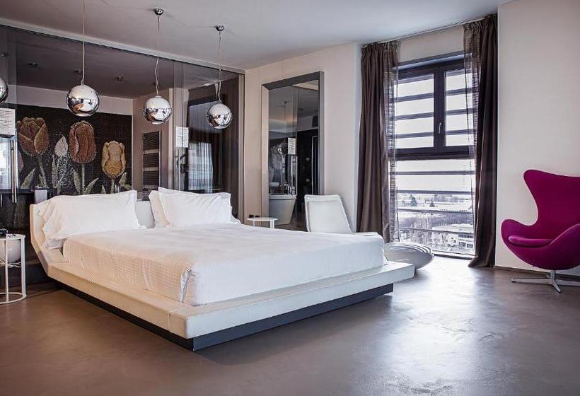 בית מלון כפרי For You