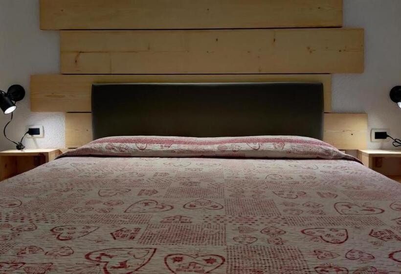 Отель Nès Crépes