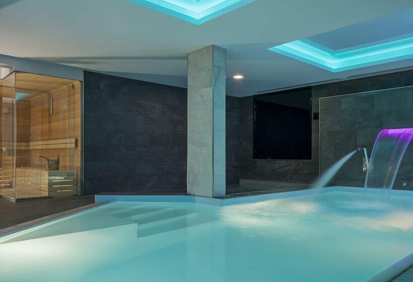 Отель Grand Hôtel Des Alpes