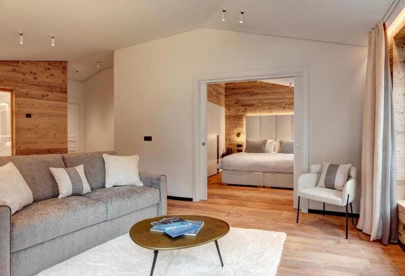 Отель Grand Hôtel Des Alpes