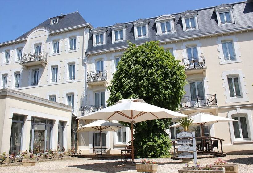 هتل Grand Hôtel De Courtoisville