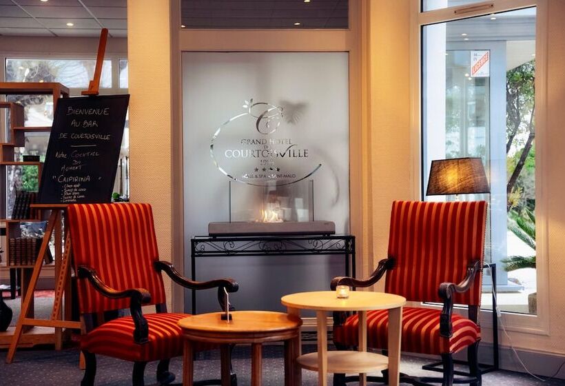هتل Grand Hôtel De Courtoisville