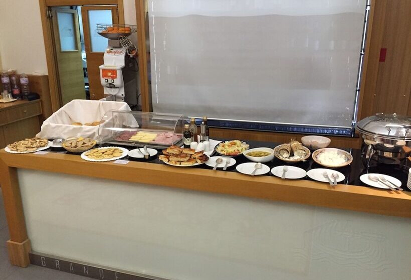 호텔 Grande Albergo Alfeo