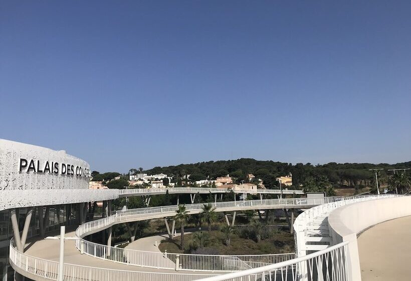 בית מלון כפרי Helios