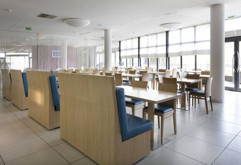 فندق Holiday Inn Express Marseille Saint Charles, An Ihg