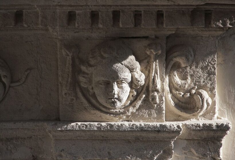 בית מלון כפרי Hôtel De L Amphithéâtre