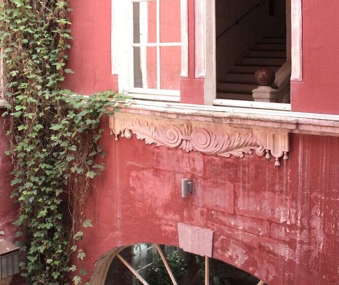 בית מלון כפרי Hôtel De L Amphithéâtre