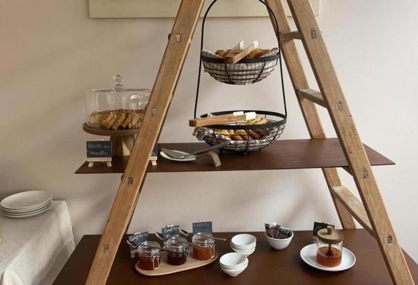 호텔 Hôtel De La Corniche D'or