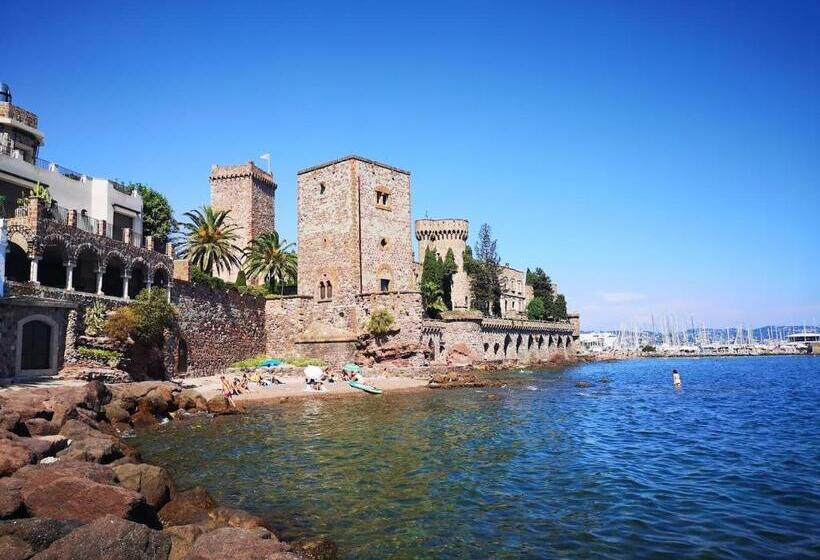 호텔 Hôtel De La Corniche D'or