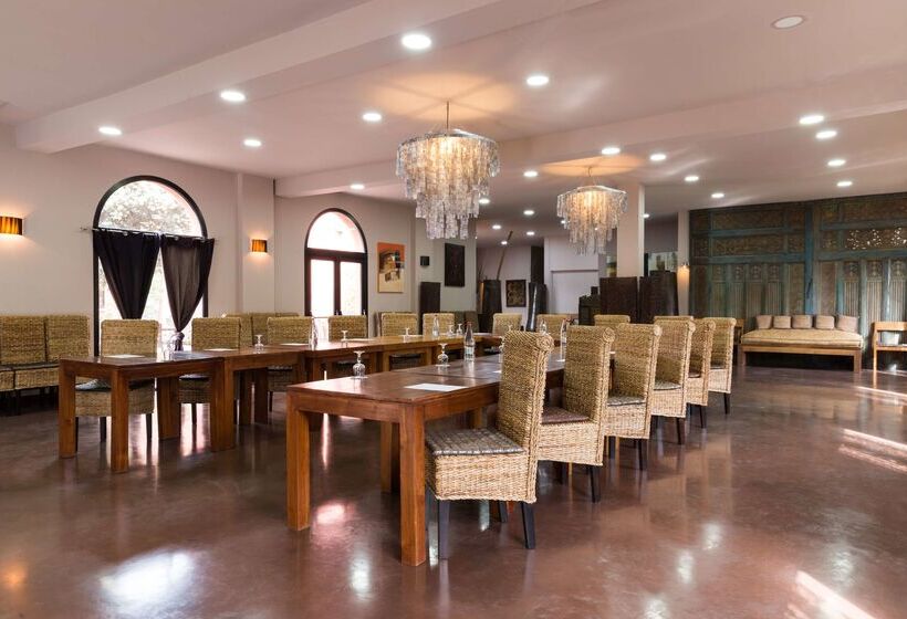 فندق Restaurant Spa Disini Montpellier Est, The Originals Relais