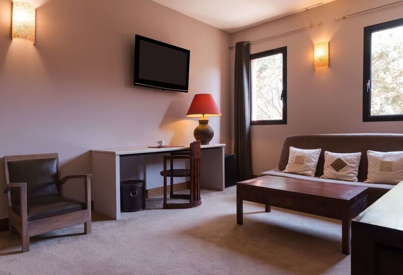 فندق Restaurant Spa Disini Montpellier Est, The Originals Relais