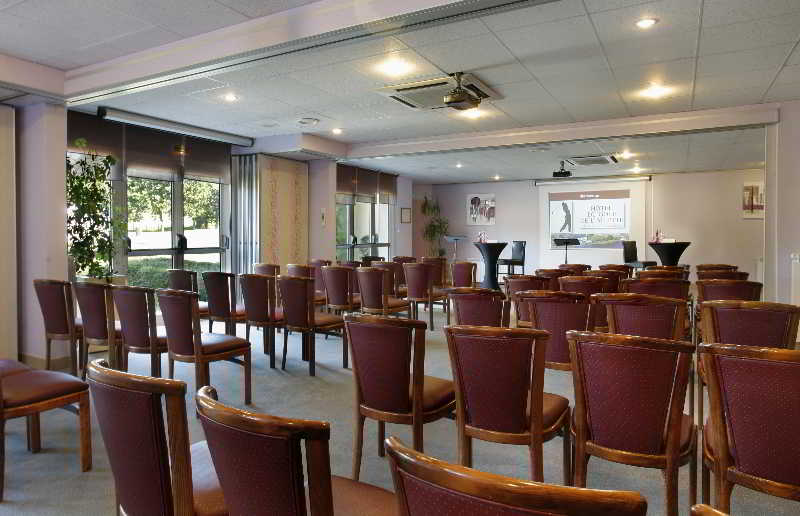 호텔 Hôtel Du Golf De L Ailette, The Originals Relais