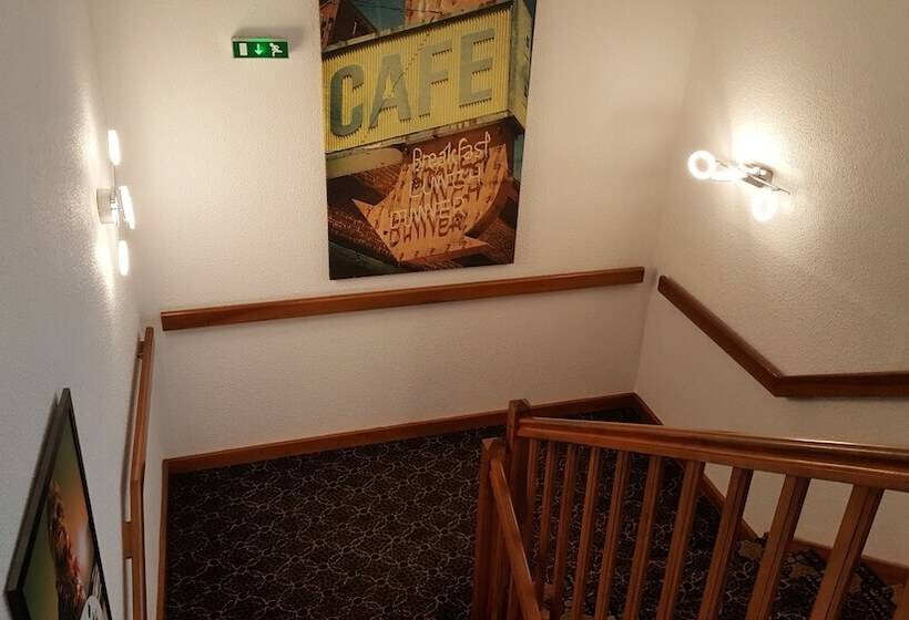 Отель Hôtel Eclipse