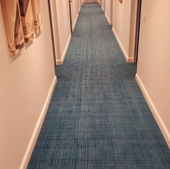 Отель Hôtel Eclipse