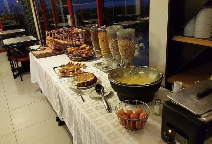 Отель Hôtel Eclipse