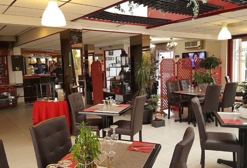 Отель Hôtel Eclipse