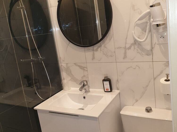 Отель Hôtel Eclipse