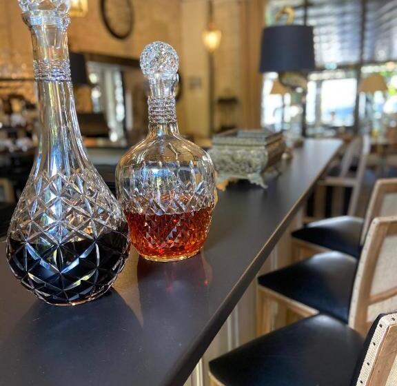 Отель Hôtel Gounod