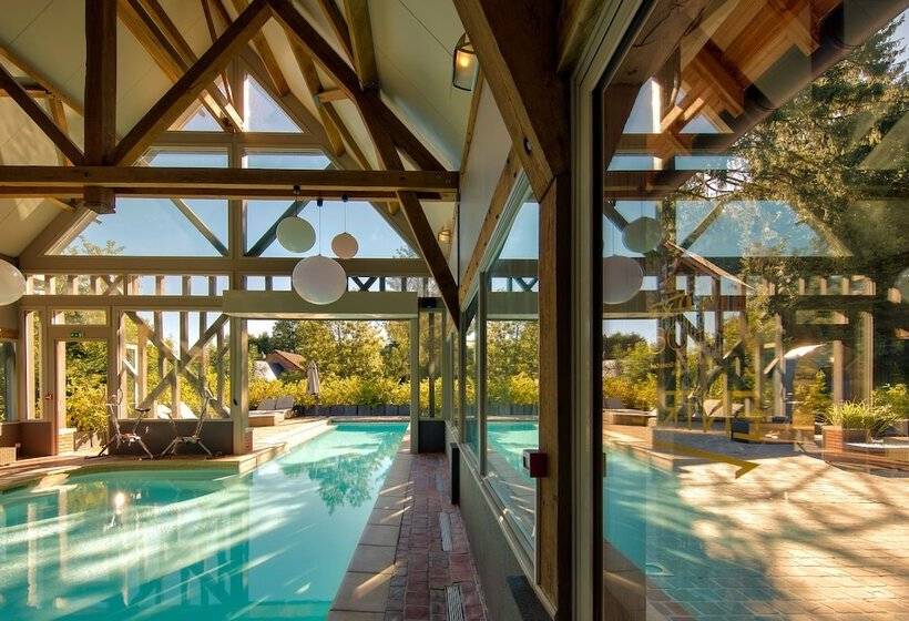 Отель Hôtel La Licorne & Spa