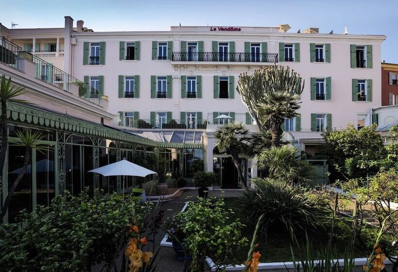 ホテル Hôtel Vendôme Menton