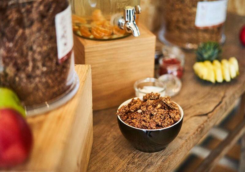 Отель Hôtel Mercure Lyon Genas Eurexpo