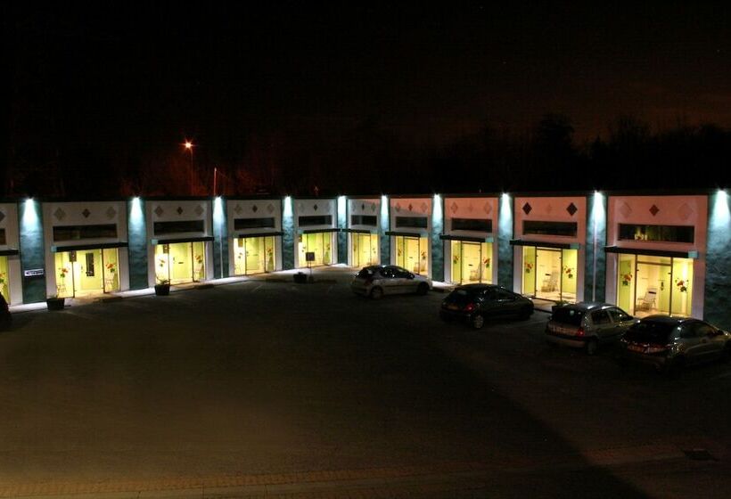 בית מלון כפרי Hôtel Restaurant Caribou