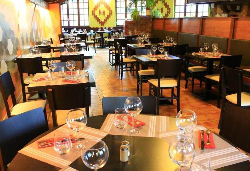 בית מלון כפרי Hôtel Restaurant Caribou