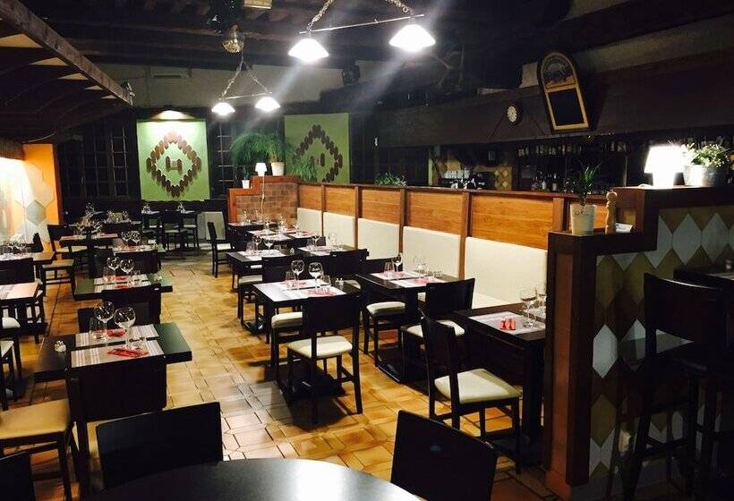 בית מלון כפרי Hôtel Restaurant Caribou